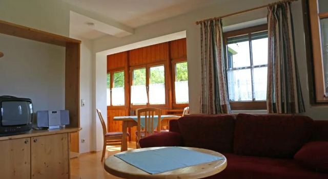 Appartementhaus Wehrenfennig, Book Hotel Gosau 