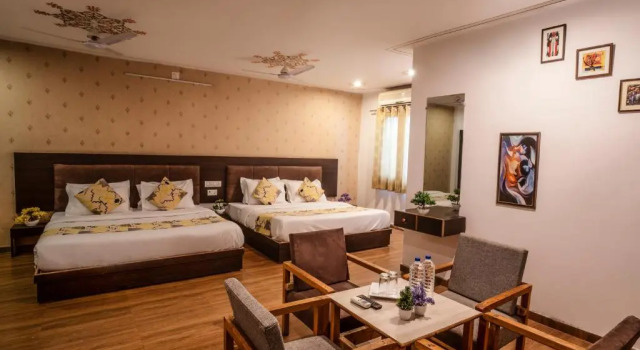 Люкс Tripli Hotels Arunoday Palace