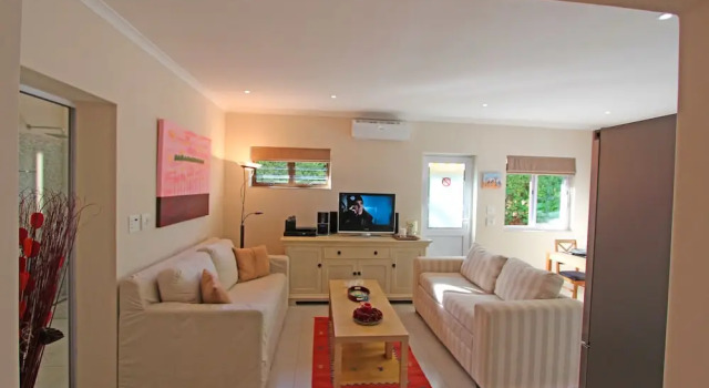 Keravic Self Catering, Забронировать Отель Отели Кейптауна с бассейном, Бассейн