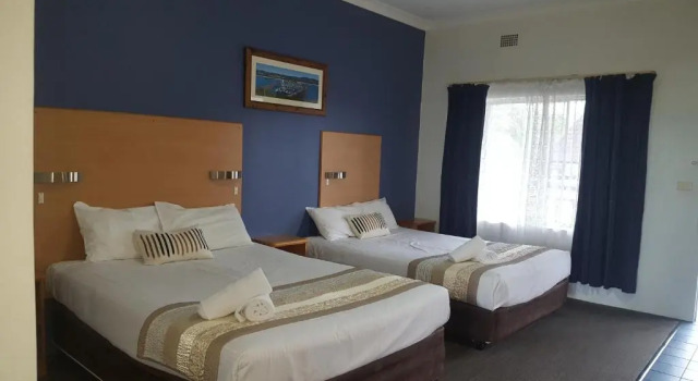 Четырёхместный номер Standard Sanctuary Resort & TreeHouse Restaurant