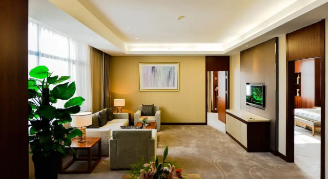 Люкс Jinling Grand Hotel