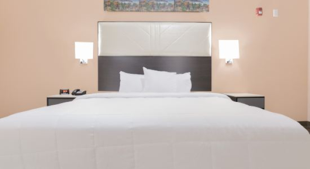 Люкс OYO Hotel Adairsville Calhoun South I-75