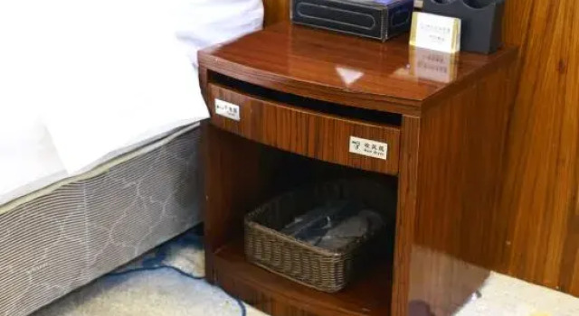 Люкс Deluxe Hongkong Lihua Hotel