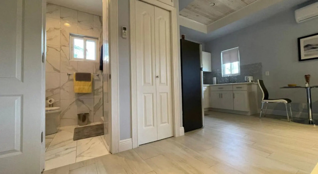 Nicole's Nest: Brand New Exquisite Studio Hideaway, Varaa Hotelli Freeport Grand Bahama