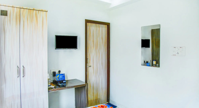 FabHotel Eleanora - New Town, Забронировать Отель Отели New Town с завтраком, Завтраки