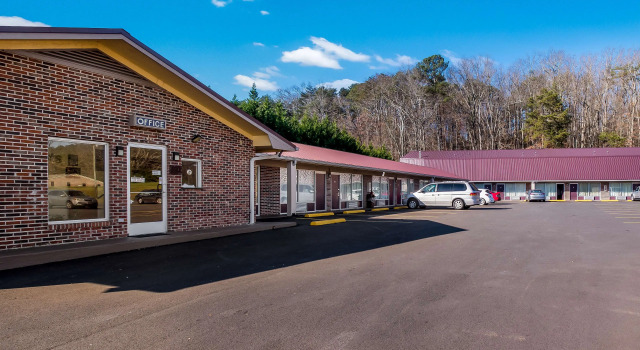 Knights Inn Cleveland, TN, Rezervovat Hotel Cleveland Georgie