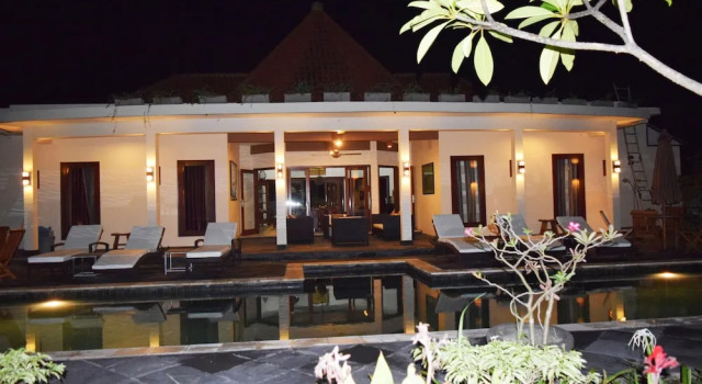 Villa Amari, Book Villa Hotels in Lombok with Parking, Parking