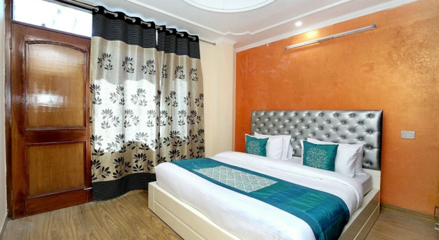 OYO 10406 Home Luxury 3BHK New Shimla