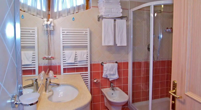 Трёхместный номер Standard с видом на горы Hotel Madonna delle Nevi