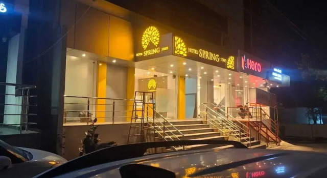Hotel Spring Stays Near US Consulate