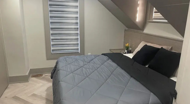 Коттедж Superior Modern Masterpiece 7 Bedroom Home