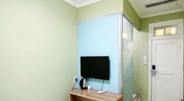 Little Free Time Internationa Hostel Qingdao, Забронировать Хостел Shibei District Циндао