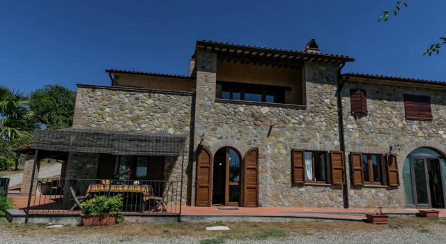 Belvilla by OYO Zafferano, Book Feriehus Villaer i Ficulle, Villa