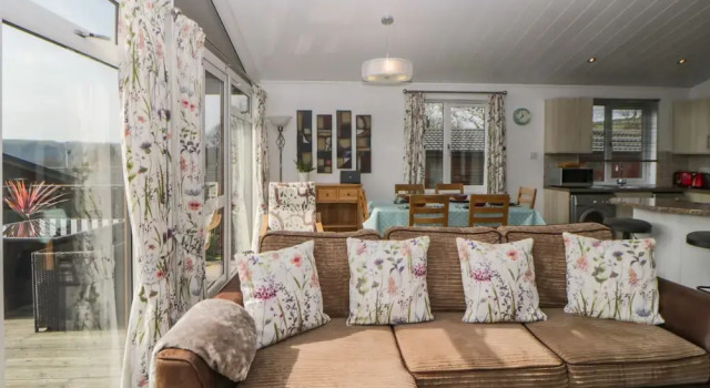 Meadow Lodge, Buchen Sie Ferienhaus Villen in Plymouth, Villa