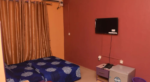 Gracefieldhotels.com.ng, Book Hotel Ikeja 