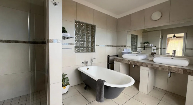 Номер Deluxe с видом на сад Plattekloof Premium Lodge