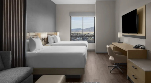Четырёхместный номер Standard с видом на горы Hyatt Place Bozeman Yellowstone Airport