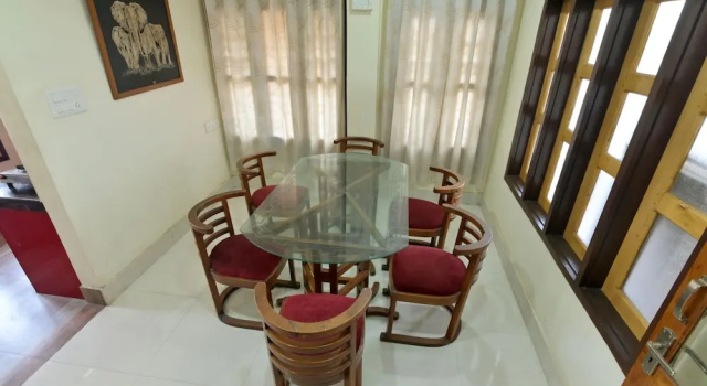 Апартаменты Royal Joyable Homestay Near Sankardev Netralay