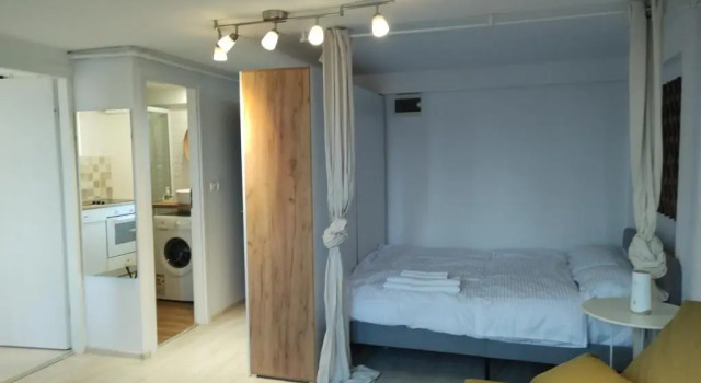 comfy condo Otopeni, Rezerwuj Hotel Hotele w Ilfov z parkingiem, Parking