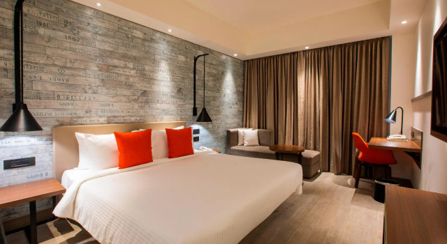 Lemon Tree Premier City Center Pune