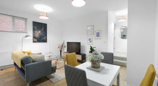 Апартаменты Eastons 1 Bedroom Apt. with Sofa Bed