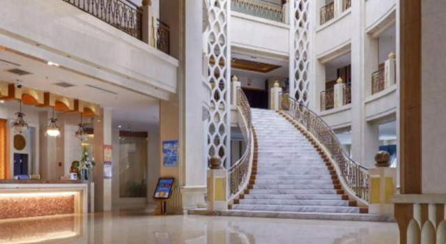 Lidu Hotel, Prenota Hotel Hotel a Xinjiang con parcheggio, Parcheggio