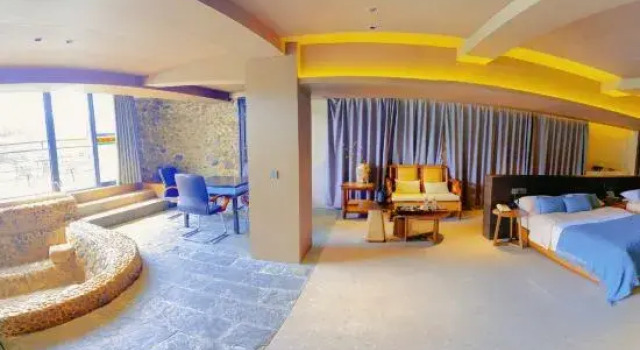 Люкс Deluxe c 1 комнатой с видом на реку Qingyin Hotel
