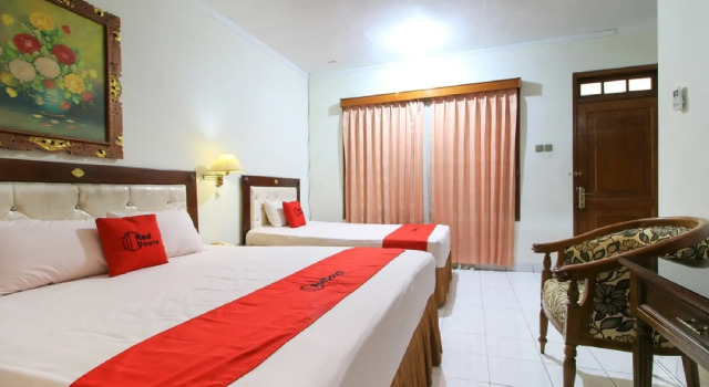 RedDoorz near Klaten Train Station
