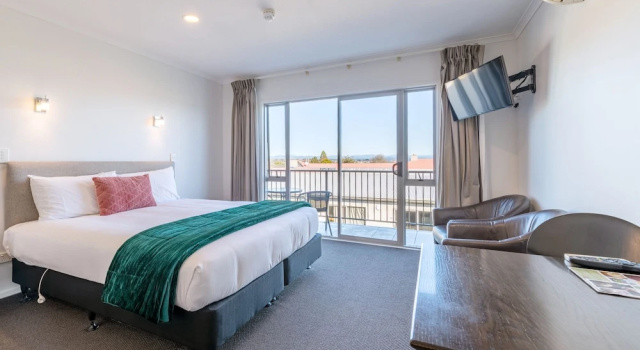Люкс Executive с балконом Lake Taupo Motor Inn