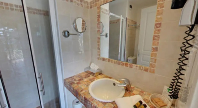 Номер Comfort Hôtel Lilium Maris