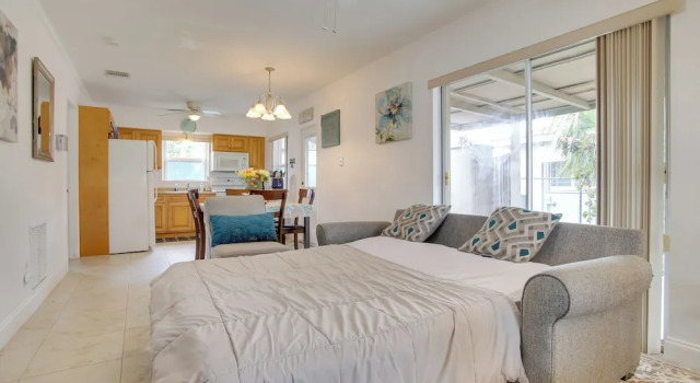 2 Mi to Boardwalk: Home w/ Grill in Dania Beach!, Book Feriehus Villaer i Broward County, Villa