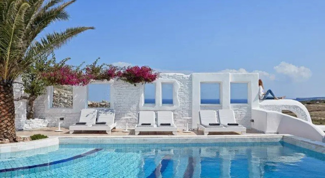 Двухместный номер Standard Дуплекс Mr and Mrs White Paros Suites & More