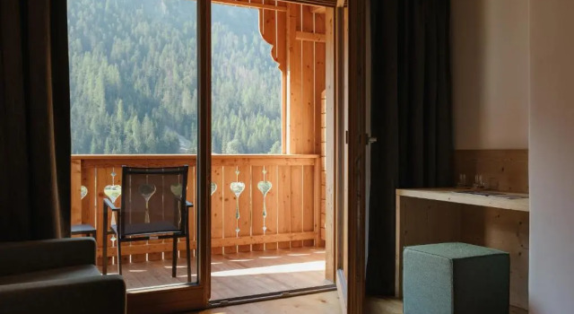 Номер Superior Berghotel Sanví
