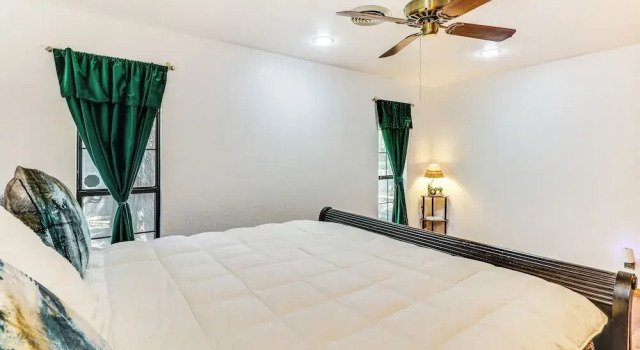 3 Mi to Downtown Roswell: Home w/ Patio + Yard, Varaa Lomakoti Roswell New Mexico