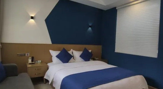 Четырёхместный люкс Deluxe Floral Hotel Dali Ruiyuan