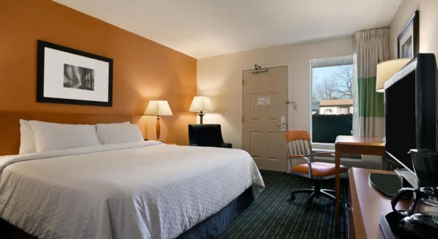 Standard huone Days Inn by Wyndham Chattanooga/Hamilton Place