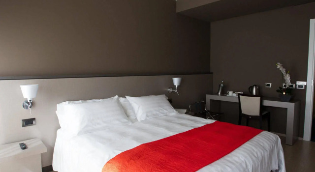 Zara Rooms & Suites