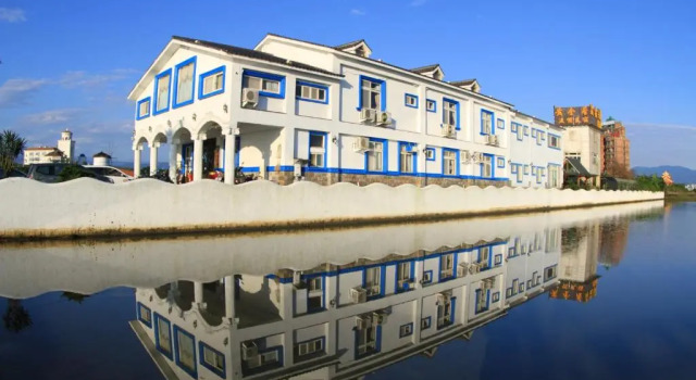 Golden House Homestay
