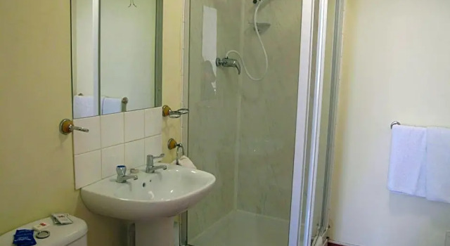 Номер Standard ML Lodge