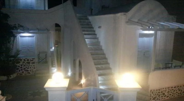 Angels In Fira Hotel, Забронировать Отель Отели Тиры с бассейном, Бассейн
