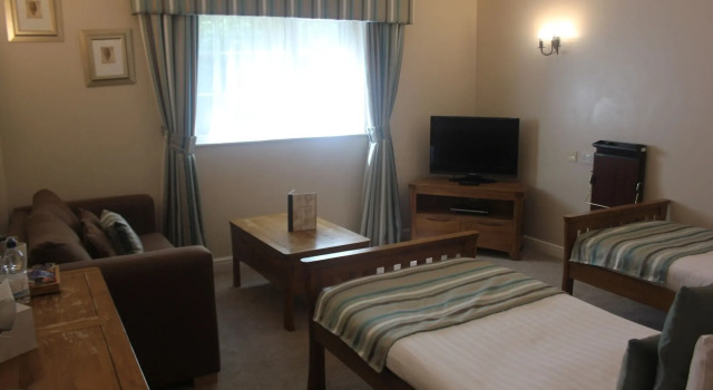 Nant Ddu Lodge Hotel & Spa, Book Hotel Merthyr Tydfil Brecon Beacons