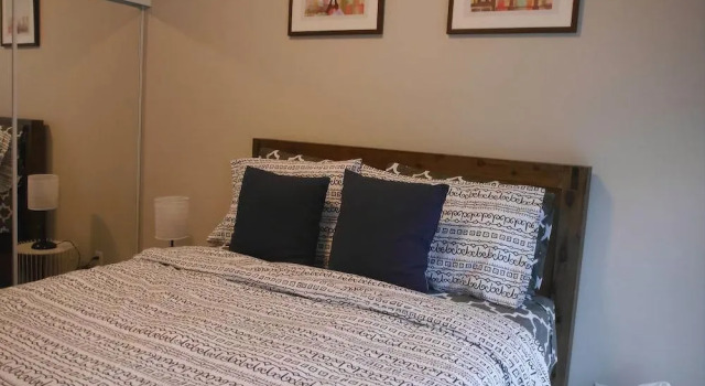 Newly Decorated Large 1BR, Varaa Hotelli Toronto 
