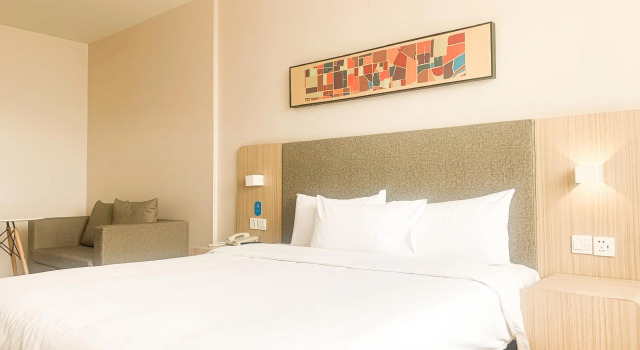 Hanting Hotel Wuwei Railway Station, Prenota Hotel Wuwei Gansu