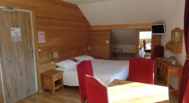 Hôtel les Vallois, Забронировать Отель Вальлуиз Pelvoux-Vallouise Ski Resort