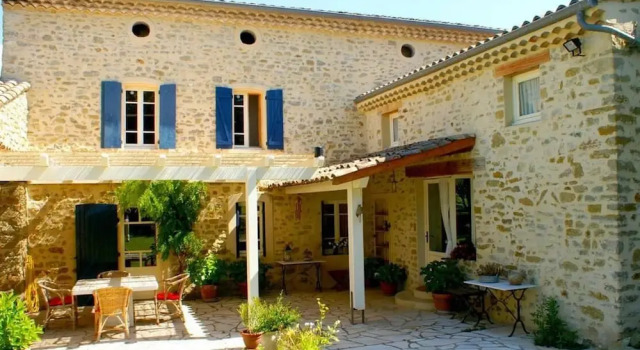Gîte La Freydière, Забронировать Отель Ла Бегюд-де-Мазен Drôme Provençale