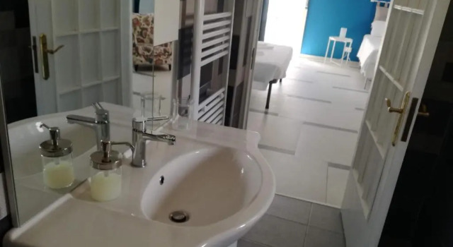 Standard Vierer Zimmer MOKARTA B&B