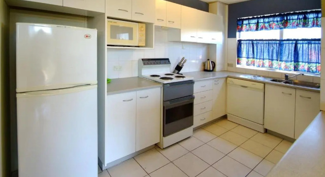 Апартаменты с 3 комнатами с частичным видом на океан Tradewinds Apartments