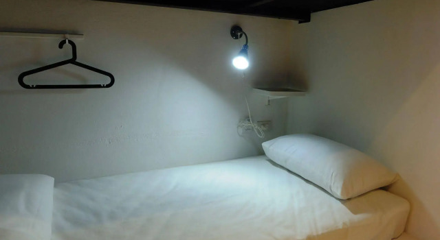 Seek Sleep Hostel, Rezervovat Hostel Hostely v Central Thailand, Hostel