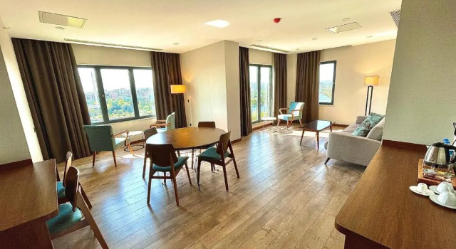 Turkmen Riverside Hotel, Rezervovat Hotel Hotely v Adana se snídaní, Snídaně