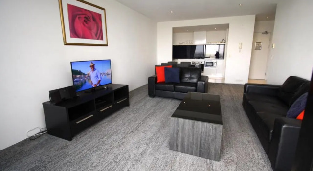 Апартаменты с балконом Cavill Avenue Private Apartments